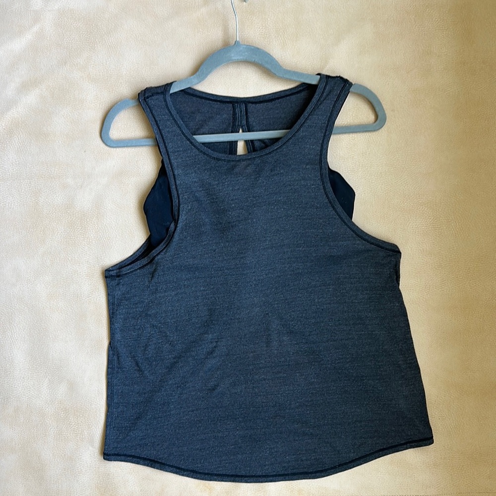 Lulu Lemon Top w/ Built In Cross Racerback Bra Gray & Black, Size 6